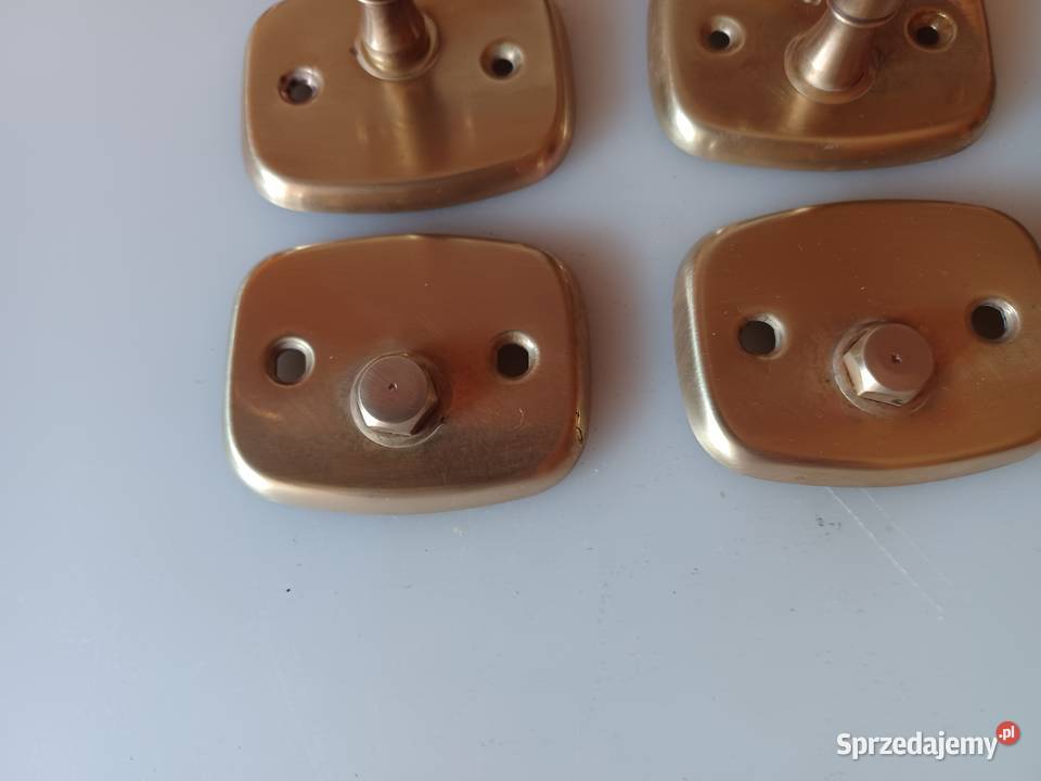 Komplet zamknięć do drzwi łazienkowych Mosiądz