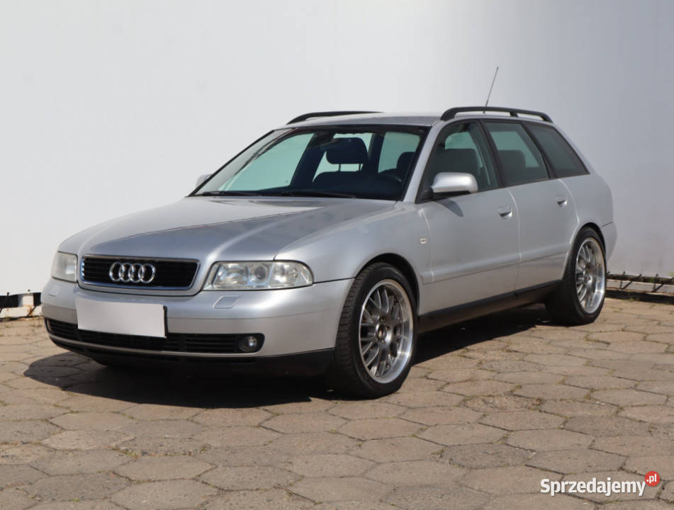 Audi A4 18 T manualna Audi Łódź