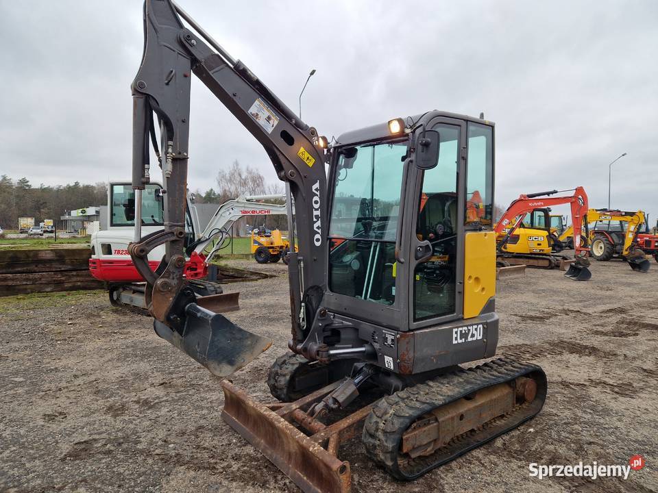 Minikoparka Volvo ECR 25D 25 tony 2019r 1900mtg lubelskie Ryżki