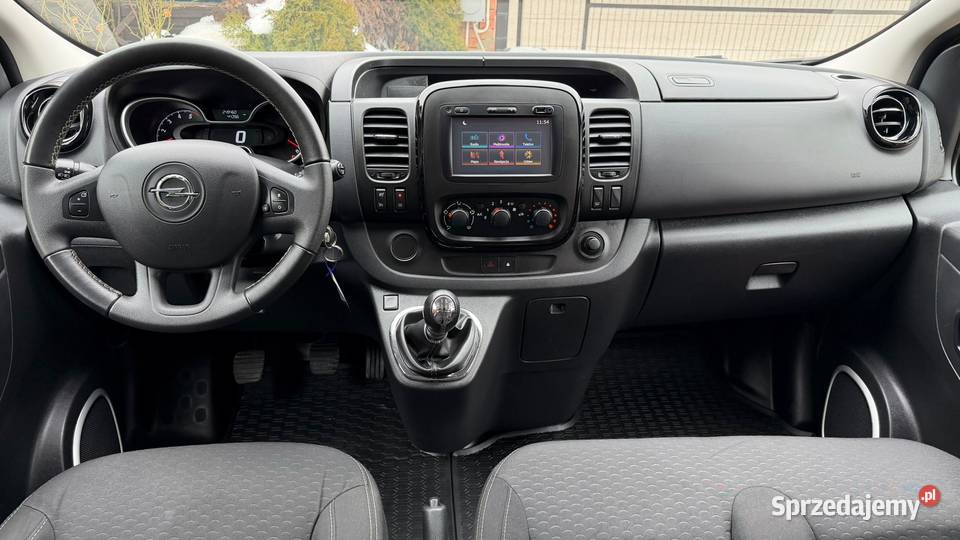 Opel Vivaro DŁUGI 9osobowy Serwisowany STAN 1600cm3 świętokrzyskie Opatów