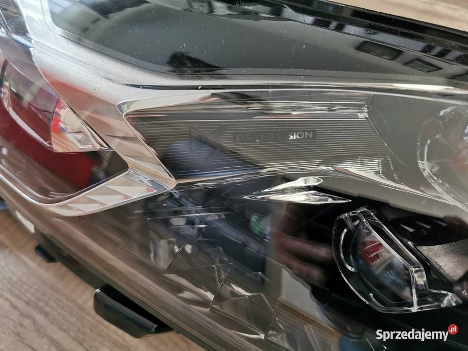 CITROEN DS3 CROSSBACK LAMPA PRZEDNIA LED Oświetlenie Świerzawa