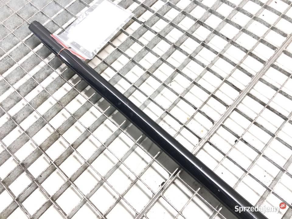 LISTWA ZGARNIAJĄCA PRZÓD PRAWA BMW F16