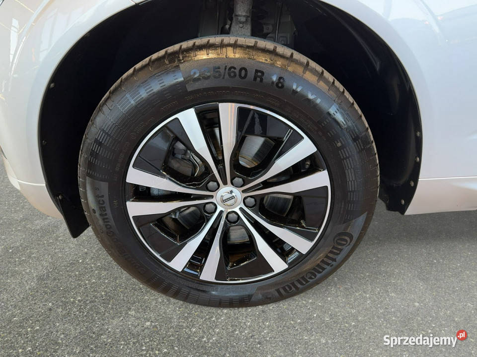 Volvo XC 60 VAT 23 Momentum Pro 20 B4D 197 diesel Myślenice
