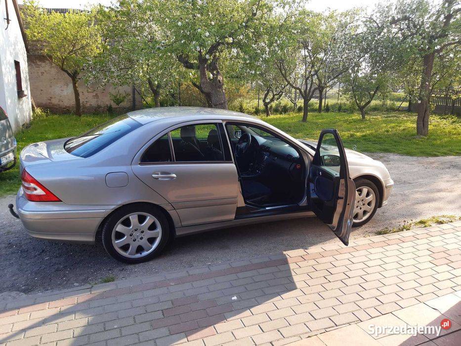 Mercedes c klasa Rok produkcji 2005 Motoryzacja Lubochnia