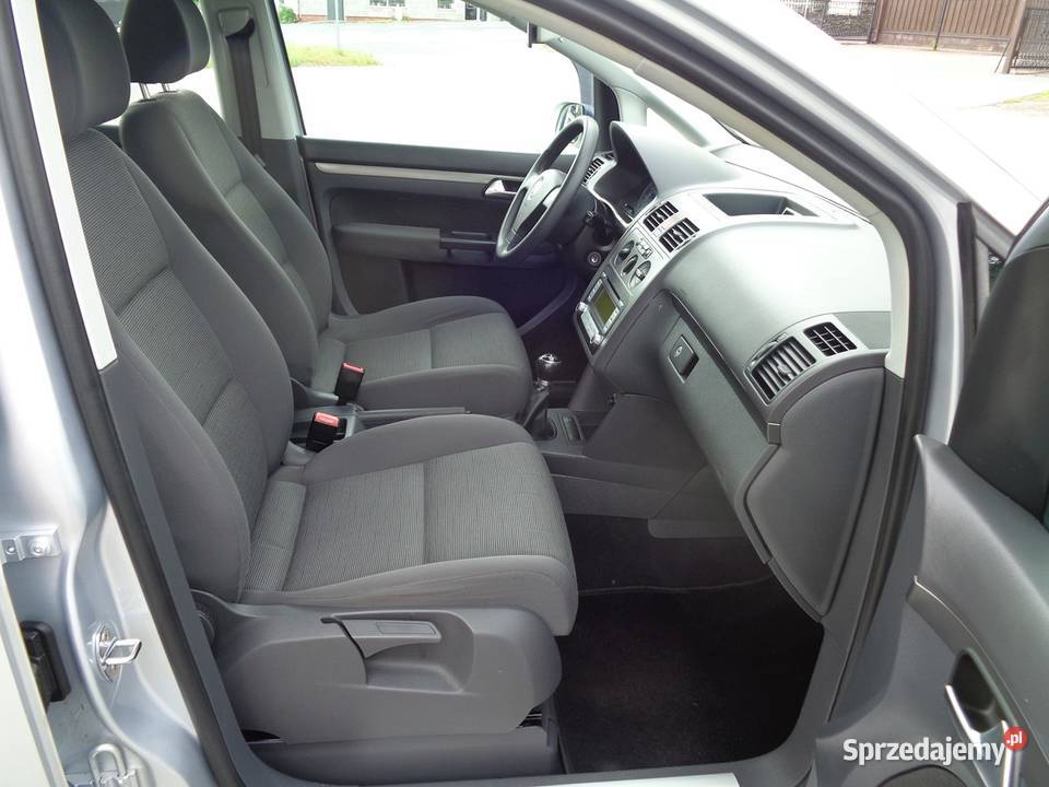 VW TOURAN 14 Sprowadzony srebrny Dolna Grupa