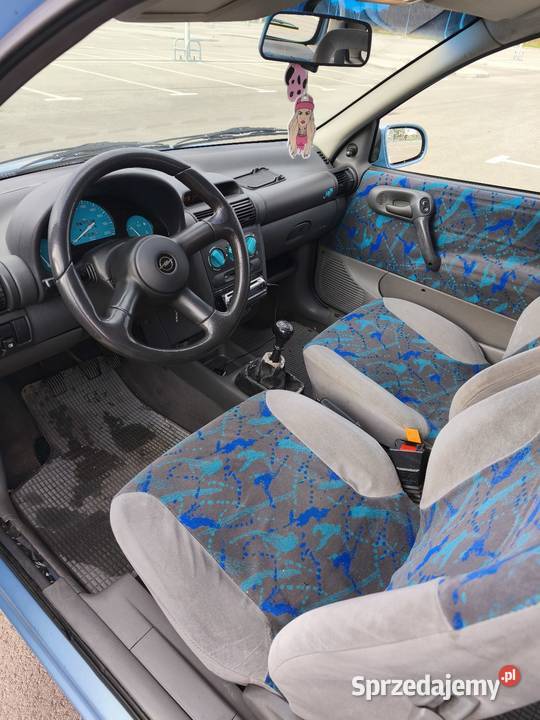 Opel Corsa B 14 60 94r Wersja Joy niebieski sprzedam