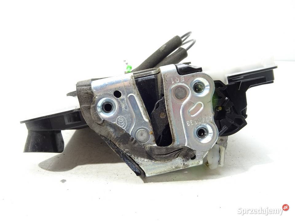 ZAMEK PRZÓD LEWY LEXUS RC SportowyCoupe