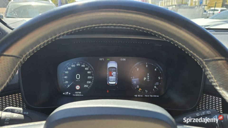 Volvo XC 40 biała perła R design AWD Samochody osobowe Lębork
