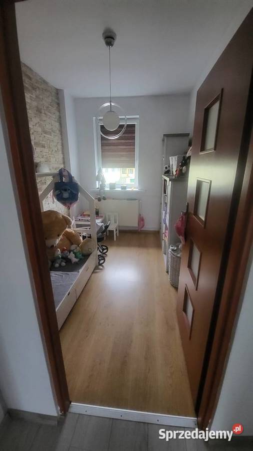 Mieszkanie w centrum 1 piętro 3 pokoje 565 m3 2 piętra wielkopolskie