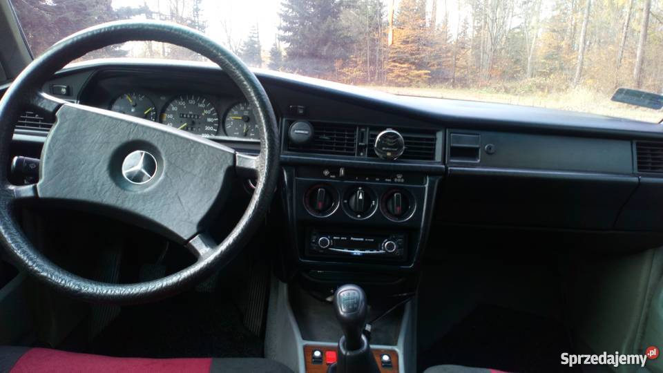 Sprzedam ładnego Mercedesa 190 E