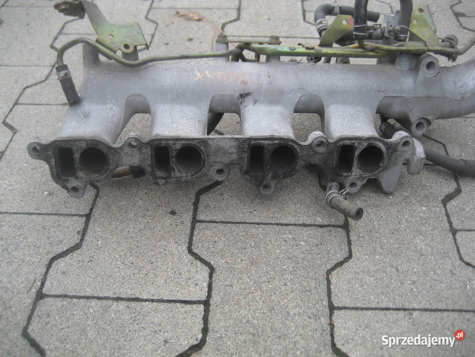 nissan x trail t30 22 dci 0104r kolektor ssący sprzedam