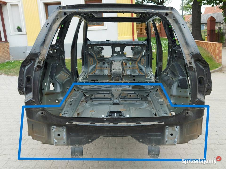 Volvo XC90 II pas tylny podłoga bagażnika wanna sprzedam