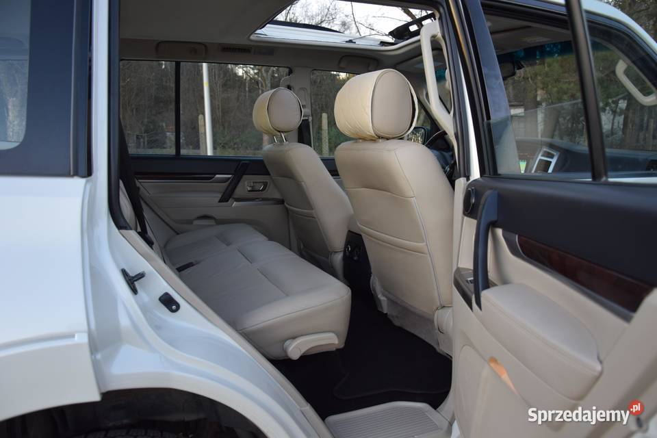 MITSUBISHI PAJERO 35 V6 GLS DUBAI SUPER STAN I Zielona Góra