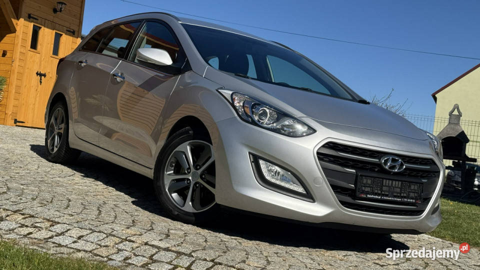 Hyundai i30 16 CRDI 110 z Niemiec SERWISOWANY czujnik parkowania i30 Strzegom sprzedam