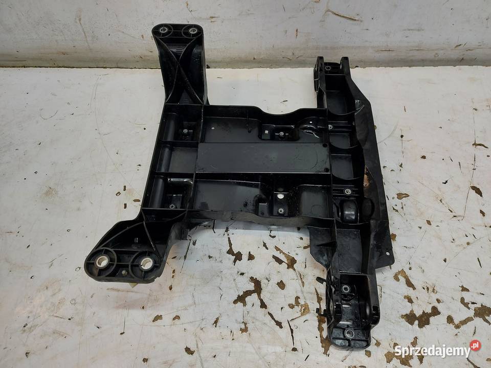 VW ID4 11A 2024r SUV 5D MOCOWANIE WSPORNIK