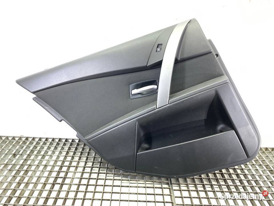 BOCZEK DRZWI LEWY TYŁ BMW E60 Hatchback 0310
