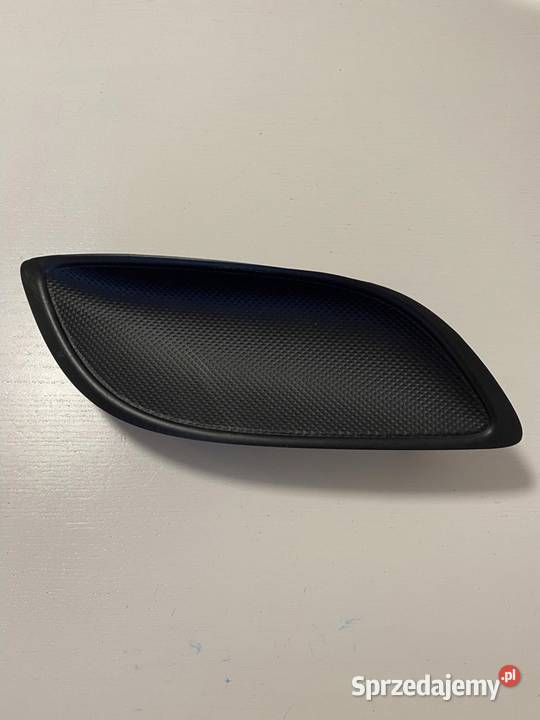 Toyota Yaris II P9 prawa kratka zderzak przód Zderzaki Rzeszów