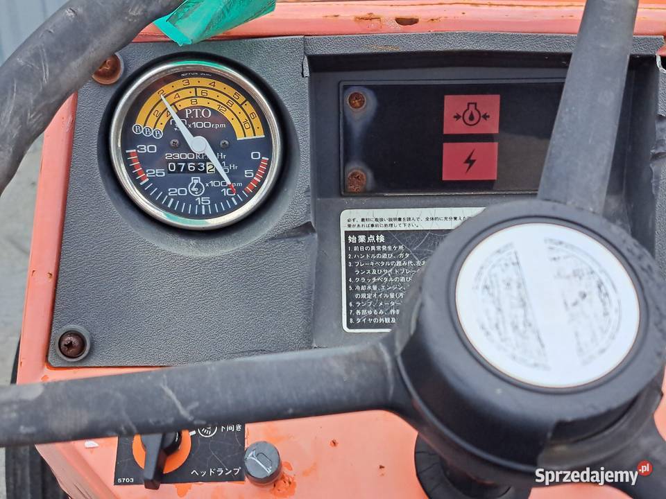 Traktorek traktor HINOMOTO E182S 18 24 Pozostałe Małuszyn