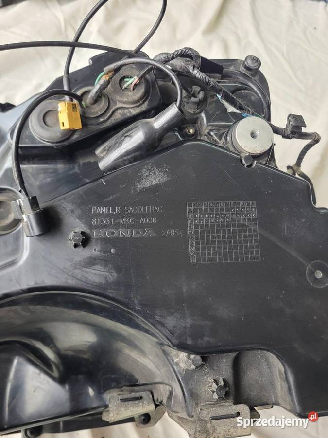 HONDA GOLD WING GL1800 SC79B 1823 OEM KUFER Nowy Tomyśl