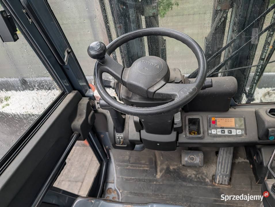 Wózek widlowy elektryczny TOYOTA 8FBMT20 Łomża