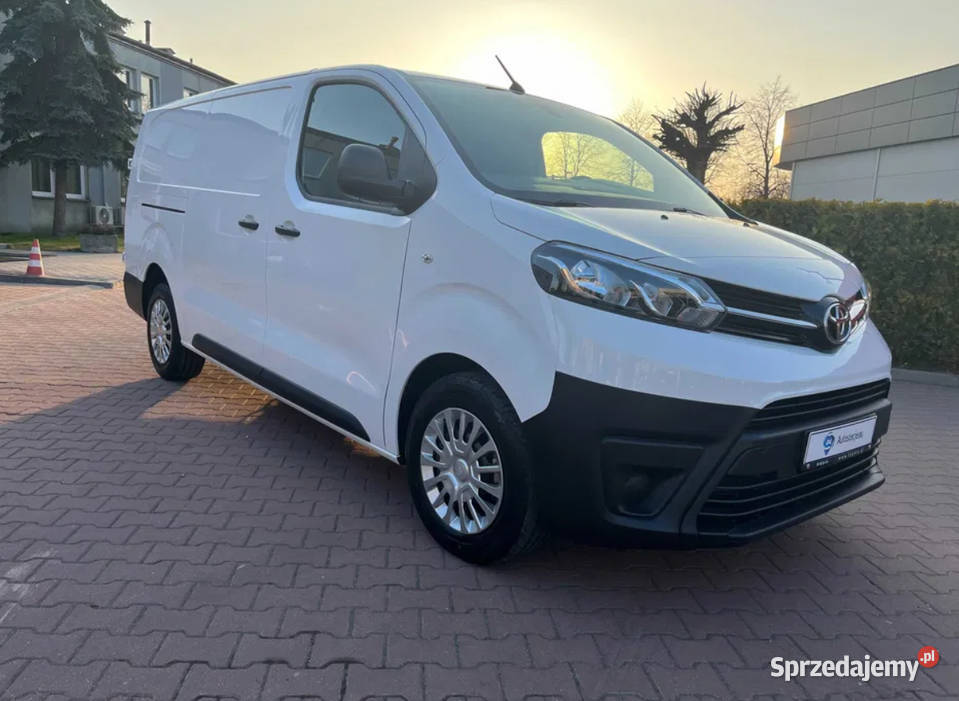 Toyota Proace XL wynajem z wykupem w kwocie 2490
