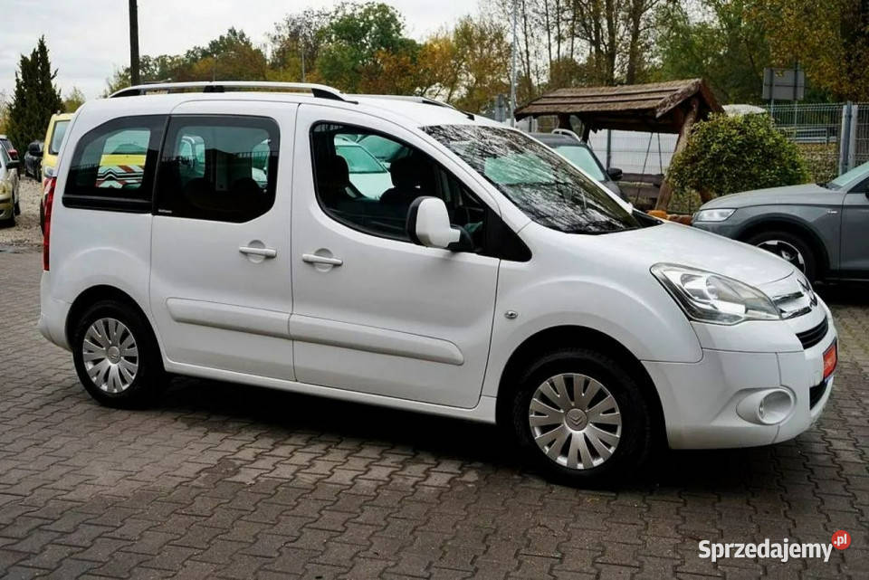 Citroen Berlingo 16HDI Klima 5 osób 181 2010r II nieuszkodzony Płock