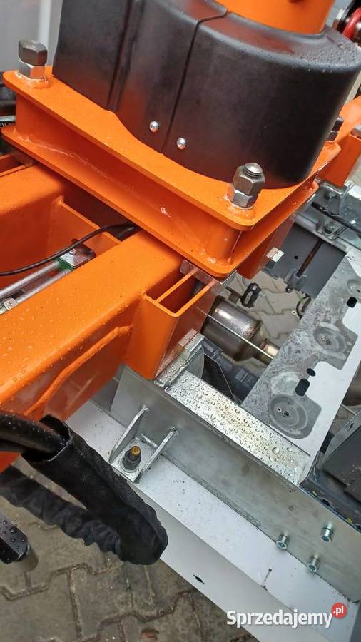 Żuraw HDS MB2902 na iveco i inne dostawcze Końskie sprzedam