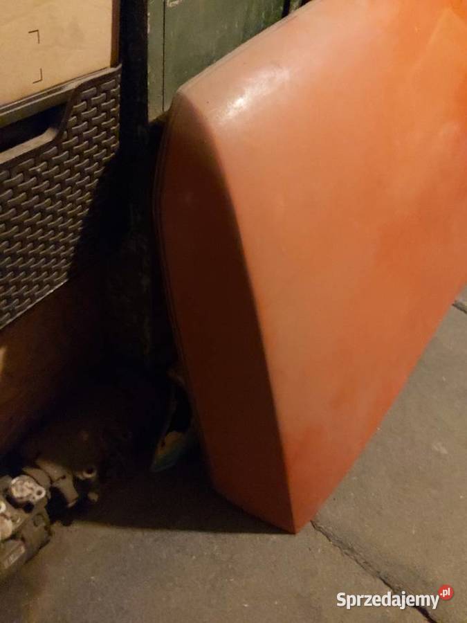 Fiat 126p maska przod Toruń