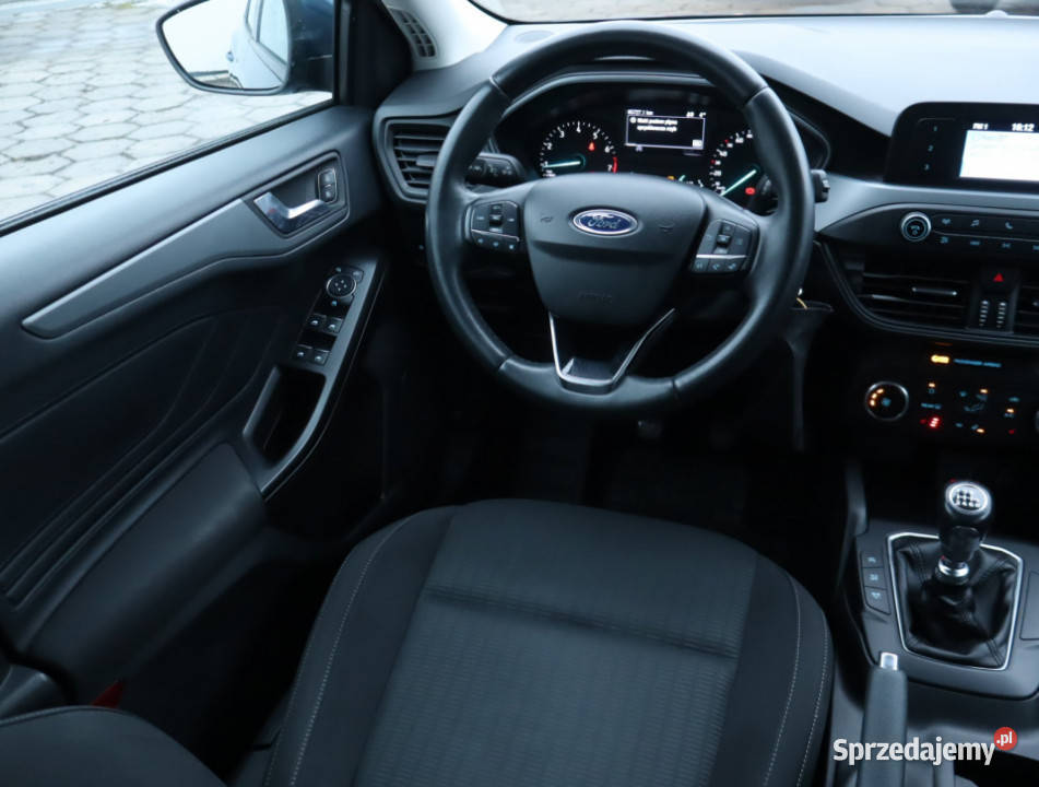 Ford Focus 10 EcoBoost podgrzewane fotele