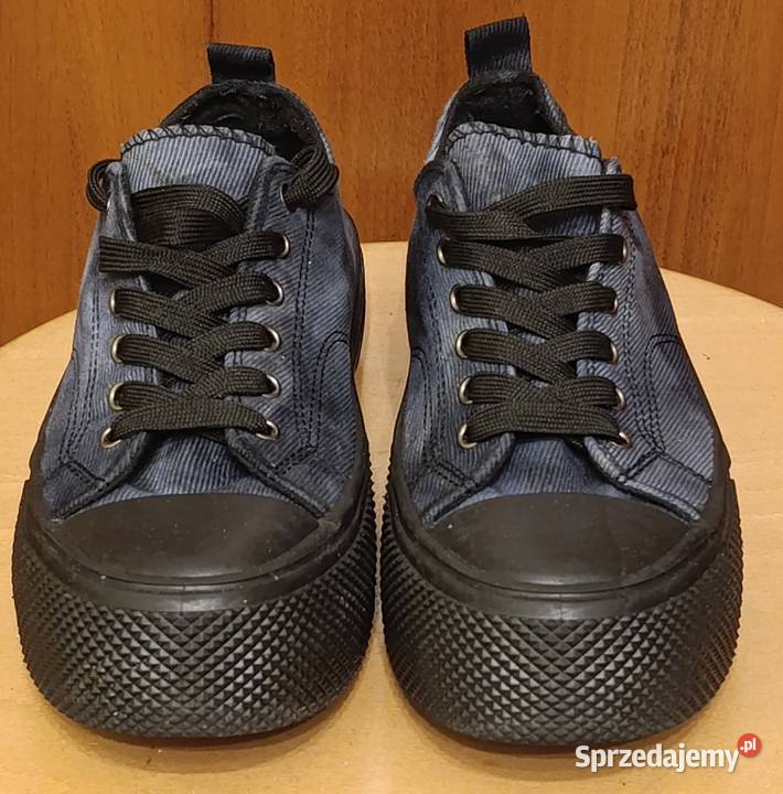 Damskie buty trampki marki GOFC 40 25.5cm mazowieckie Siedlce