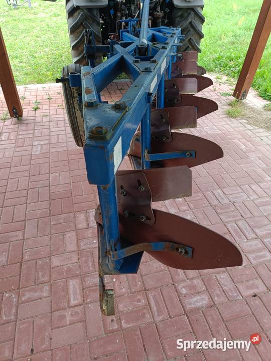 Pług 5skibowy polski Pługi Staszów