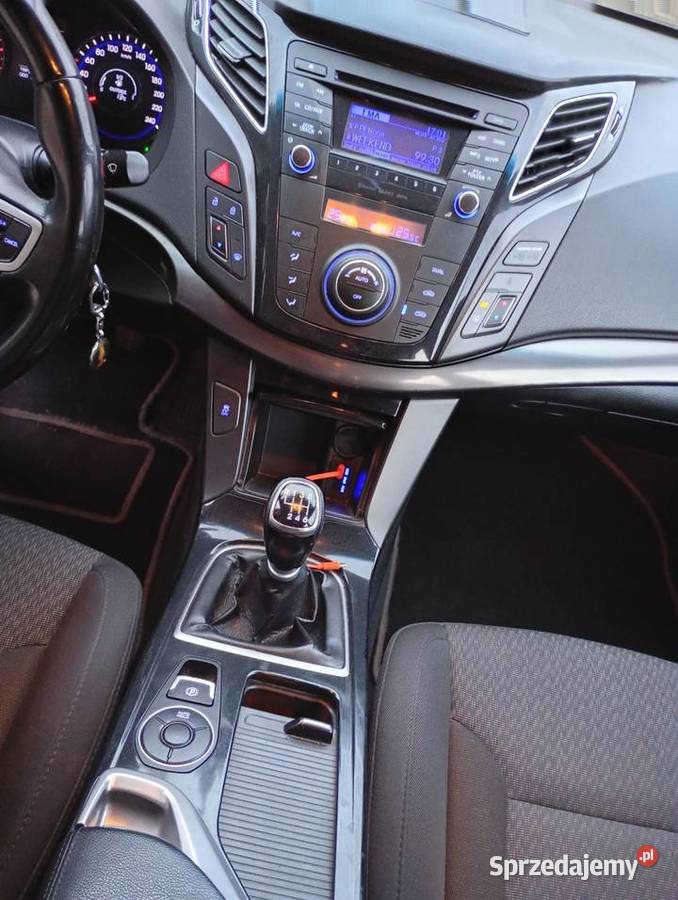 Hyundai i40 17 crdi sedan ładny Tuchola sprzedam