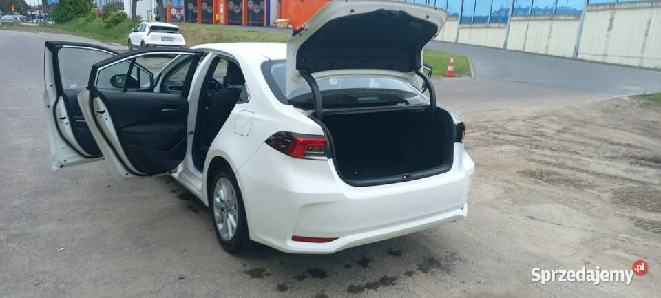 Toyota Corolla ECVT 18 Hybryda Pełna historia Gdańsk