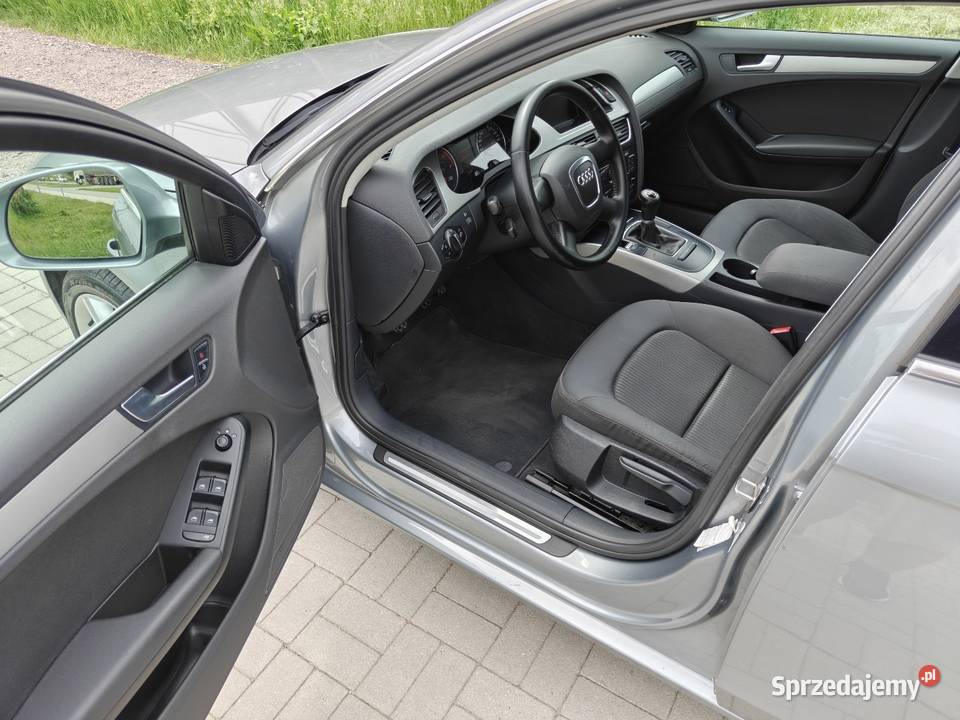 Audi A4 B8 20 TDIOryginalny lakier235 000Nowe lubelskie