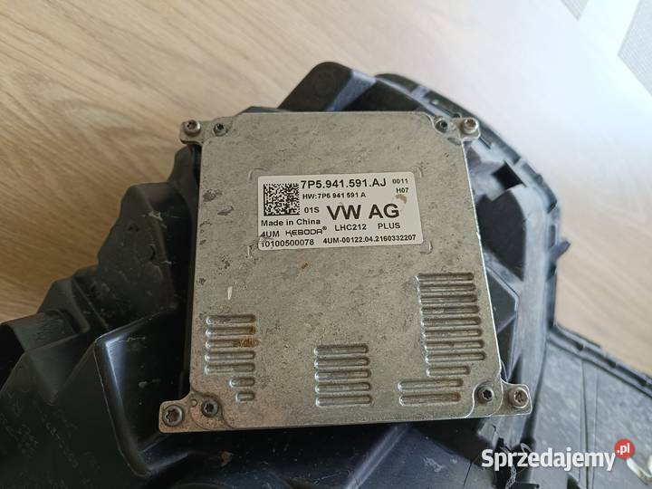 Skoda Karoq lampa prawa przód 57B941016B osobowe Kraków