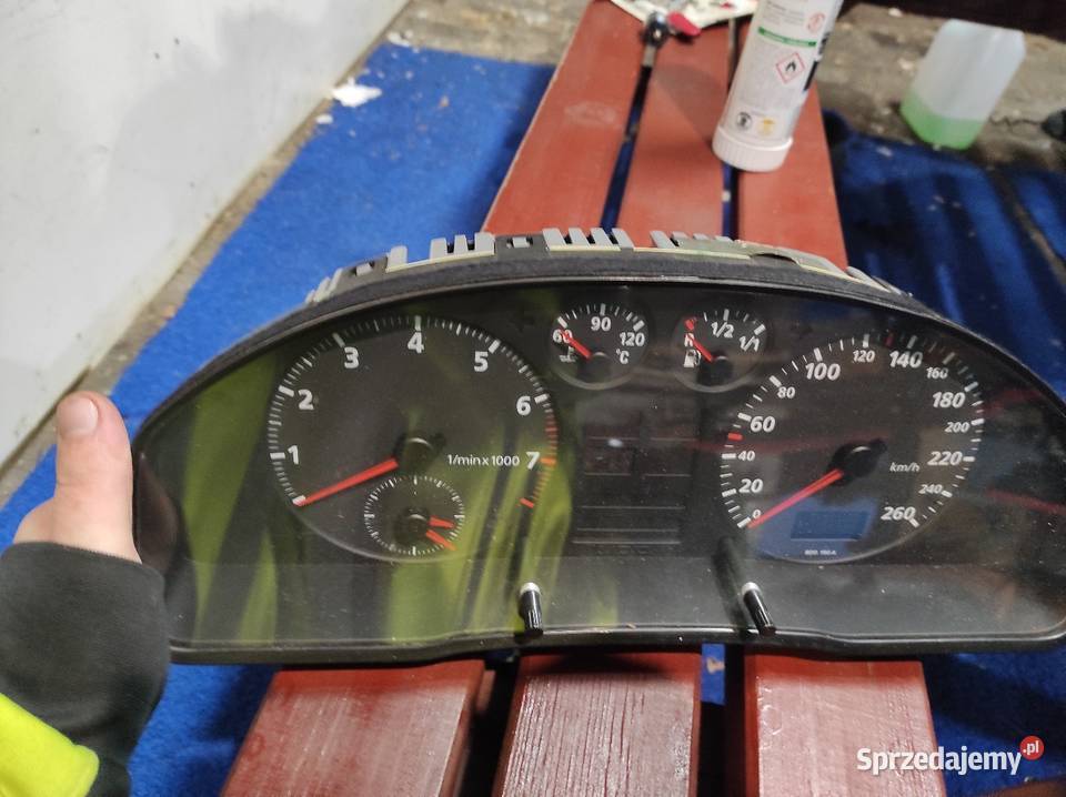 Audi a4b5 18 95r przedlift licznik i stacyjka