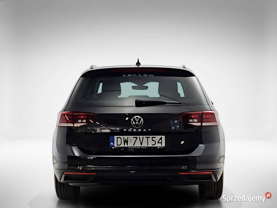 Volkswagen Passat Variant 15 TSI EVO Business nieuszkodzony Warszawa