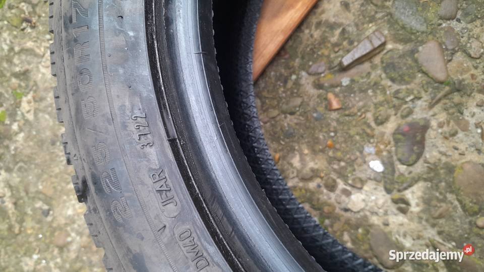 Opony zimowe i letnie 22550 R17 Dębowiec
