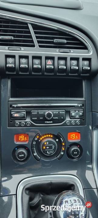 Peugeot 3008 2015r wielofunkcyjna kierownica Andrychów