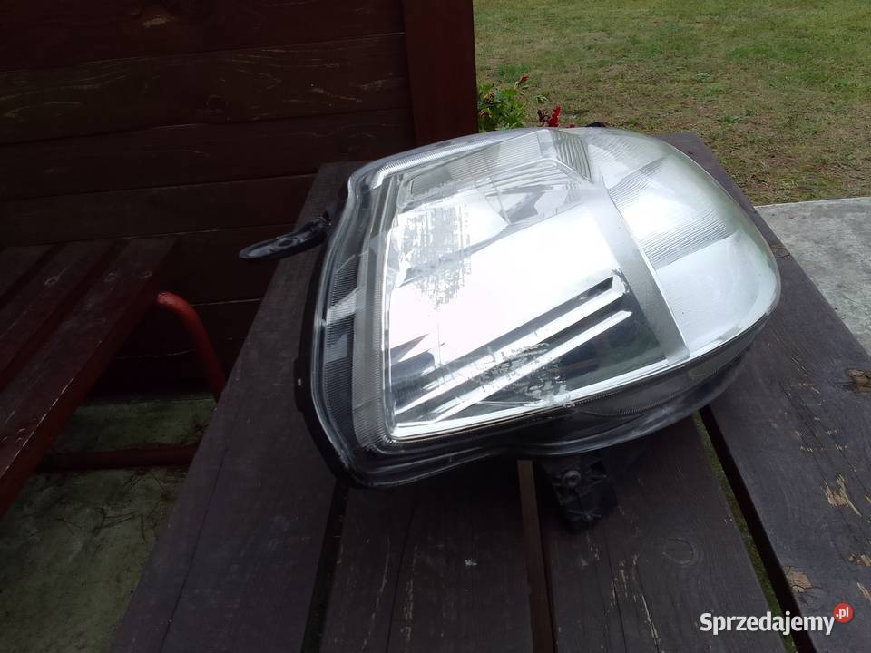 Lampa prawa Nissan Tida Europa 07 Tarnów