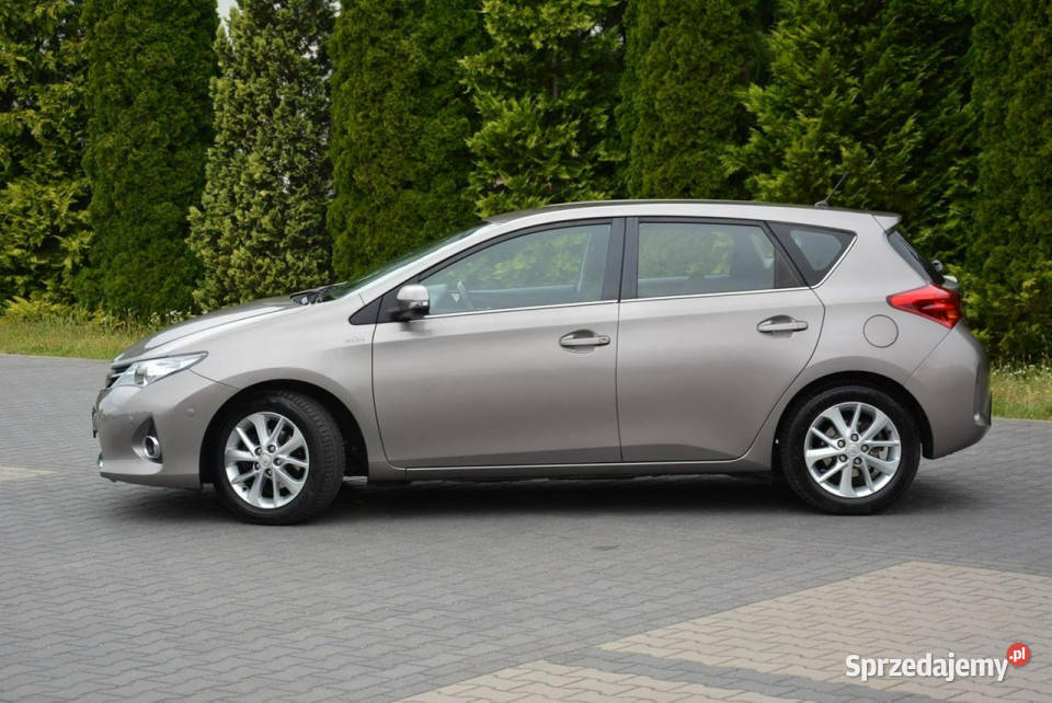 Toyota Auris Executive Navi Ledy Kamera Park Motoryzacja mazowieckie Ostrów Mazowiecka