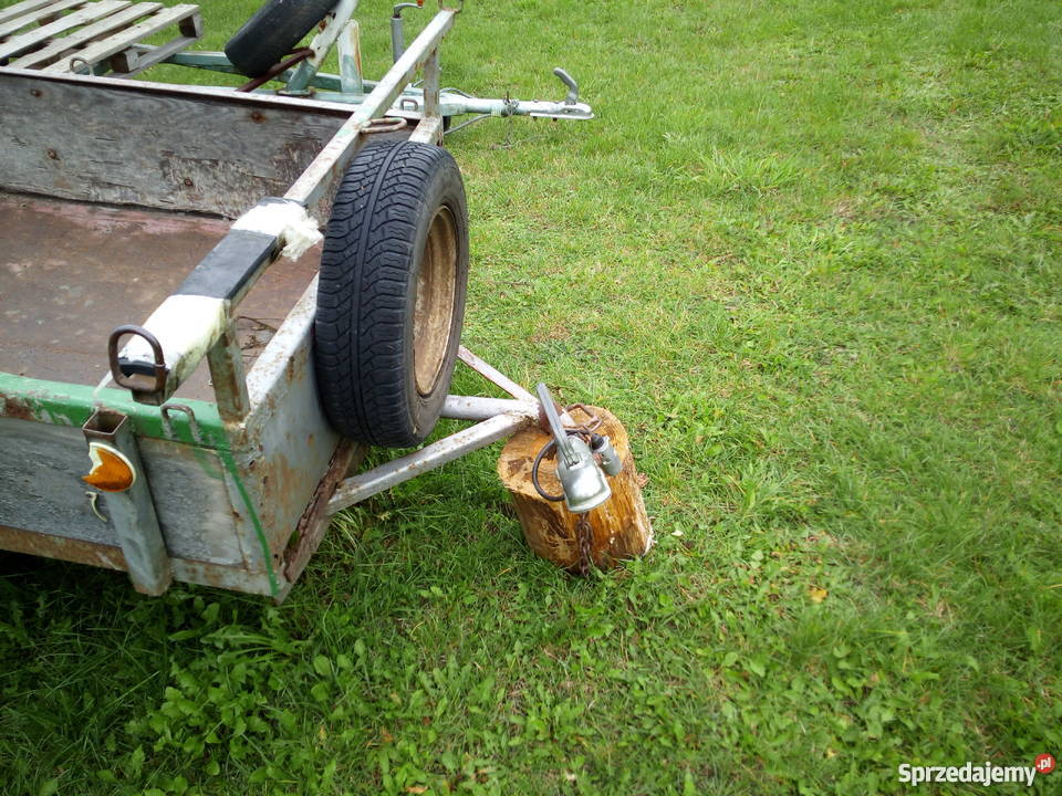 Przyczepka lekka zajerestrowana uszkodzona Chojnice