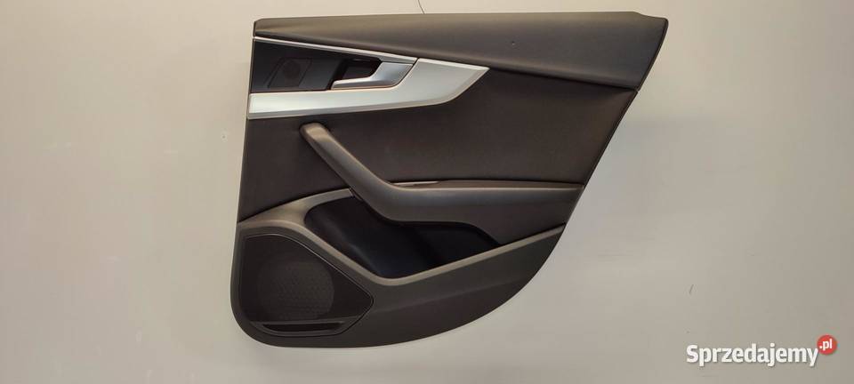 AUDI A4 B9 BOCZEK DRZWI PRAWY TYŁ 8W0867318 osobowe