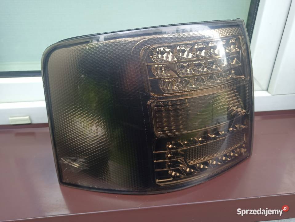 Audi A6 C5 kombi Avant lampy tył tylne prawa Sieradz
