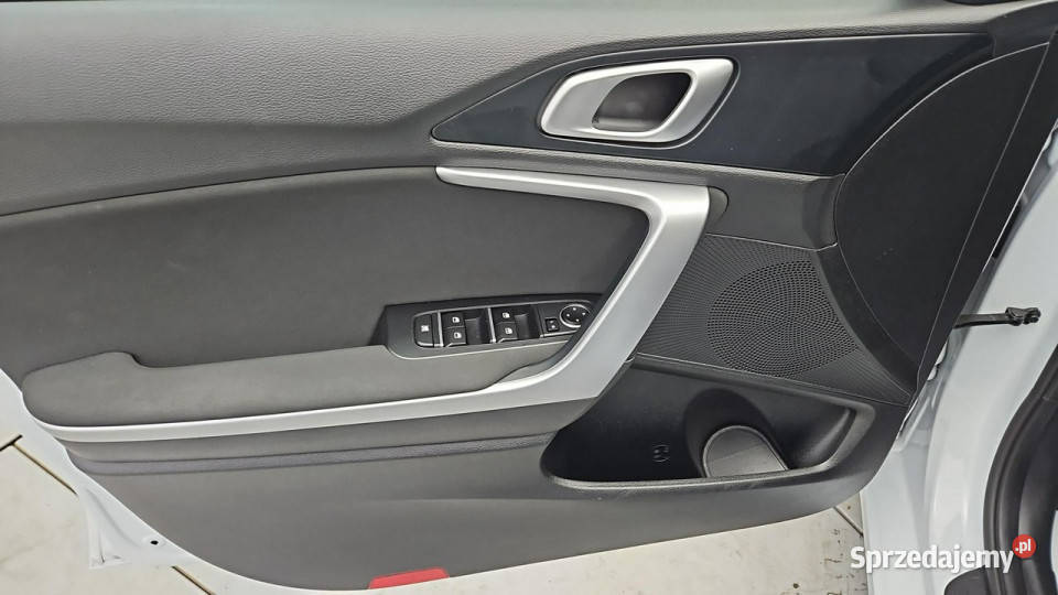 Kia Ceed 15 TGDI M Z Polskiego Salonu Faktura ESP Warszawa