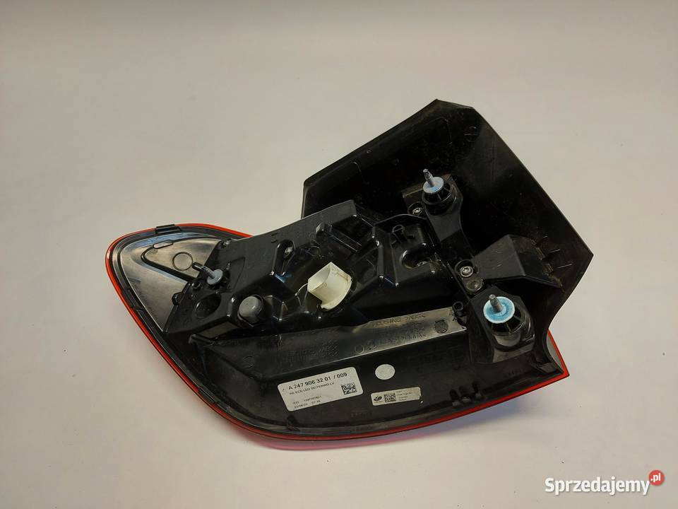 Mercedes EQA 250 W243 LAMPA PRAWY TYŁ TYLNA Lampy tylne Lampy tylne