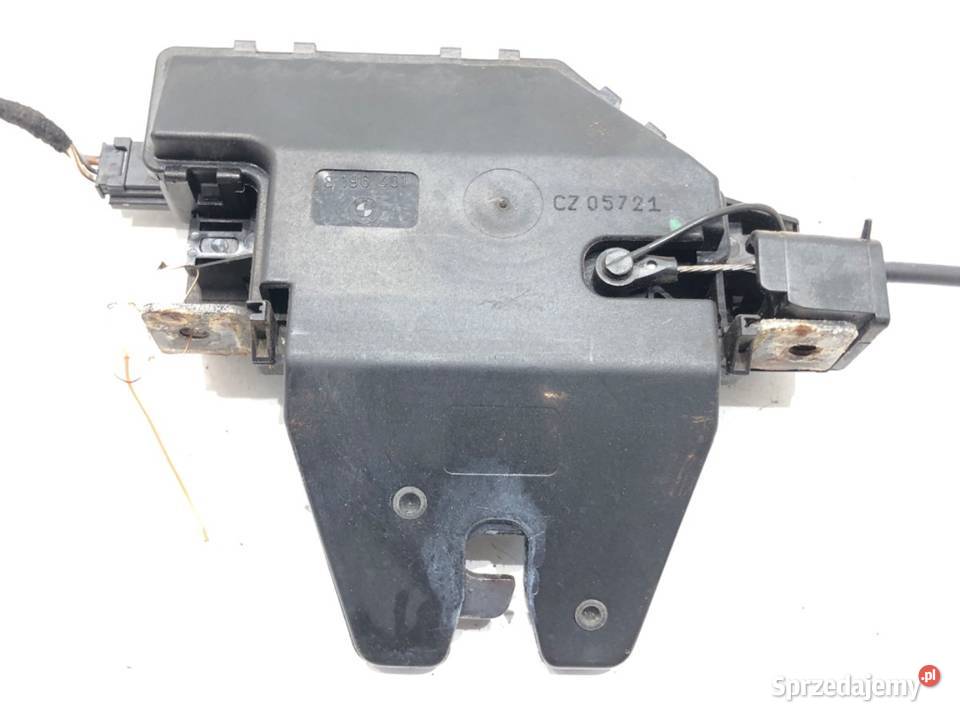 ZAMEK KLAPY TYŁ BMW E90 SedanLimuzyna 8196401 Zamki, wkładki i kluczyki podkarpackie sprzedam