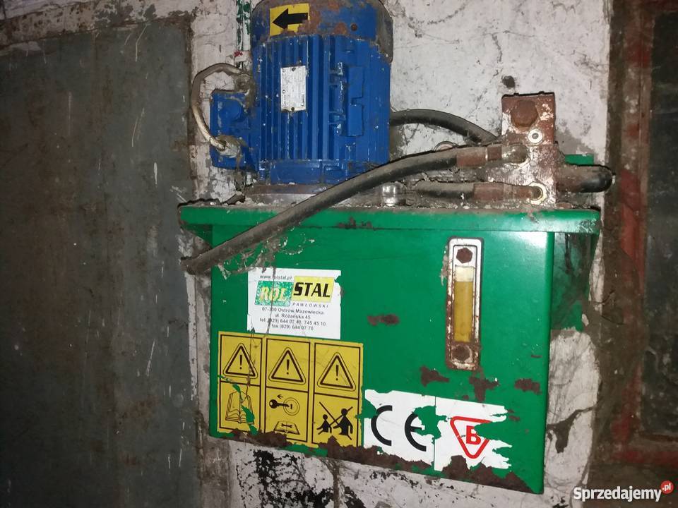 zgarniacz obornika hydrauliczny