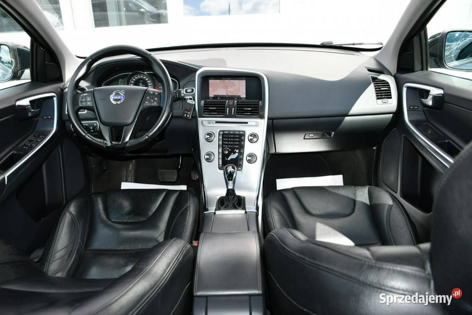 Volvo XC 60 20 D3 Automat Serwisowany LED Kamera relingi dachowe Hrubieszów