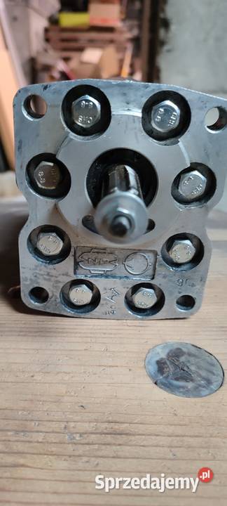 Pompa hydrauliczna nsz 16 prawa nieuszkodzony Mielec